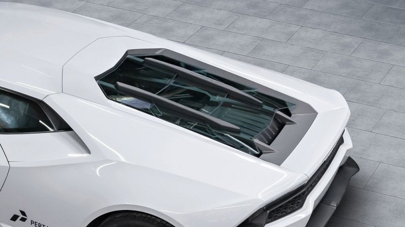 Photo of Capristo Engine Bonnet in Carbon (Coupe) for the Lamborghini Huracan LP610-4 - Image 3